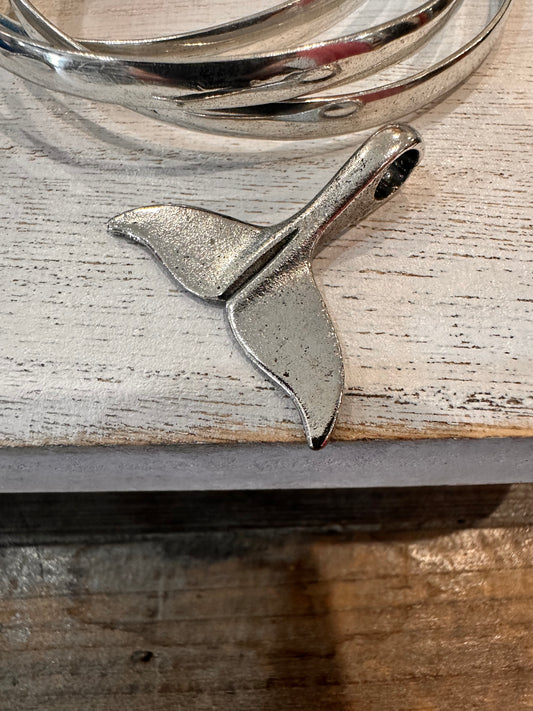 Whale Tail Pendent