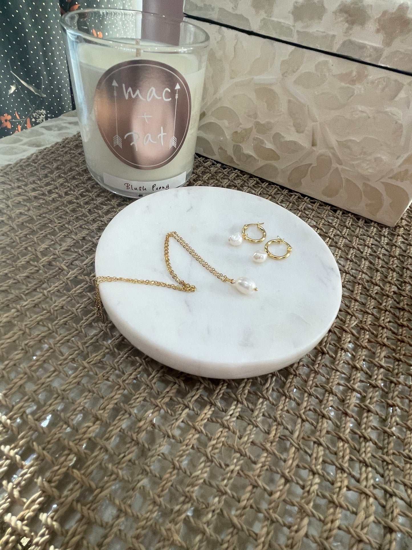 Ava Pearl Necklace
