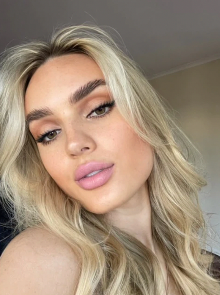 Miss Amy Baby Pink